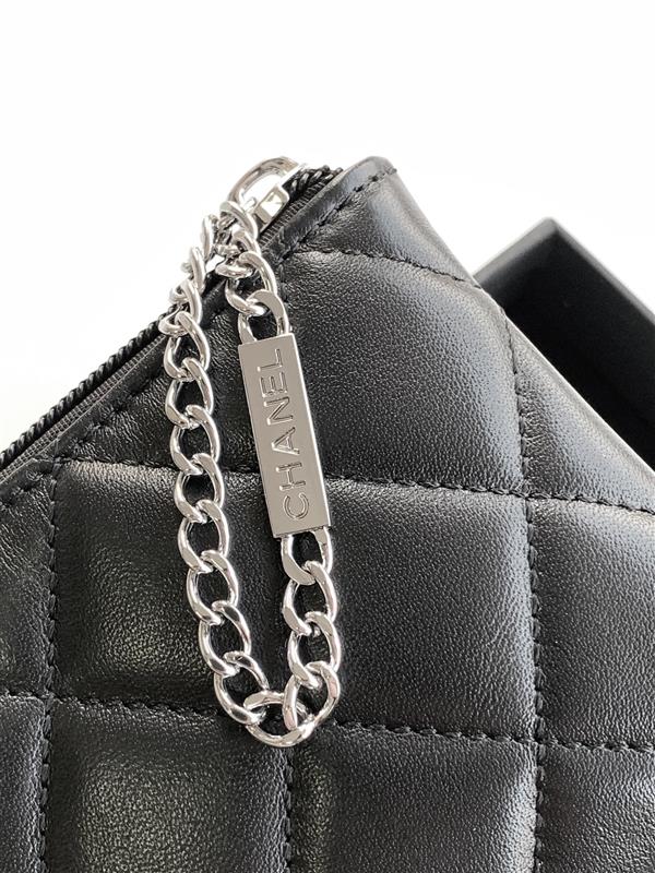 2026127215429844 280